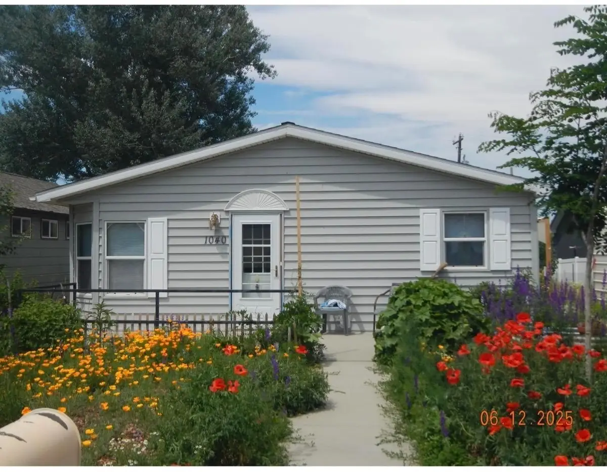 1040 Richards St, Thermopolis, WY 82443 - #1