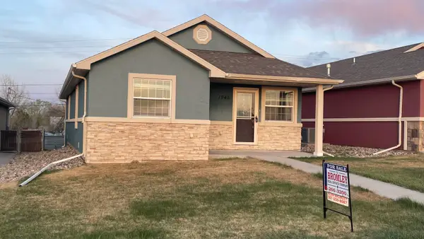 1945 Oakcrest, Casper, WY 82601-1945