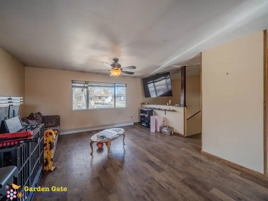 410 S 2nd Street, Glenrock, WY 82637 - #3