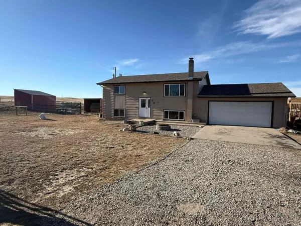 35 Cougar Rd, Rolling Hills, WY 82637