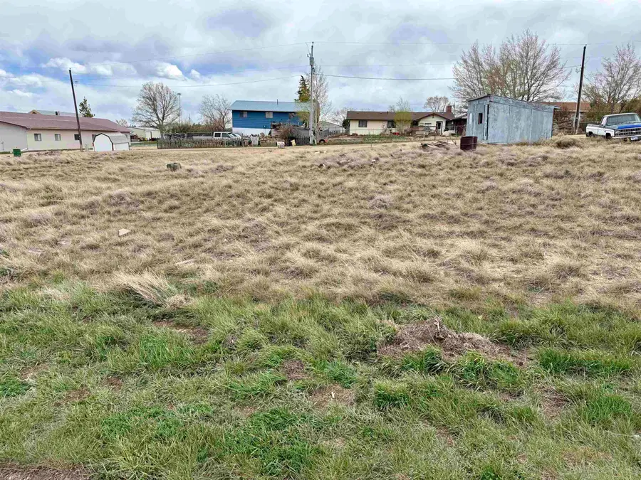 807 W Saratoga Avenue, Saratoga, WY 82331 - #2