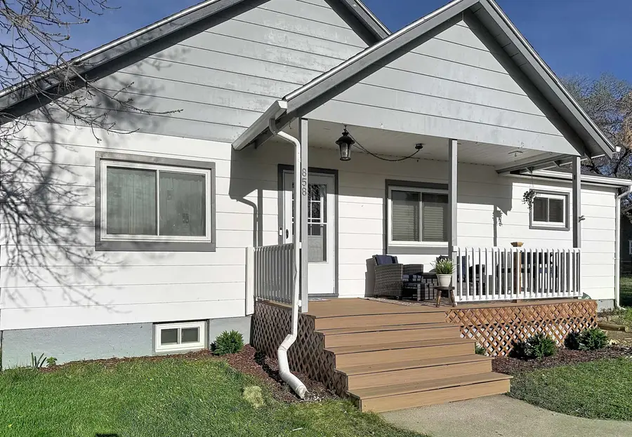 858 N Burritt Avenue, Buffalo, WY 82834 - #2