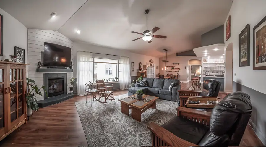 532 N Road 11, Worland, WY 82401 - #3
