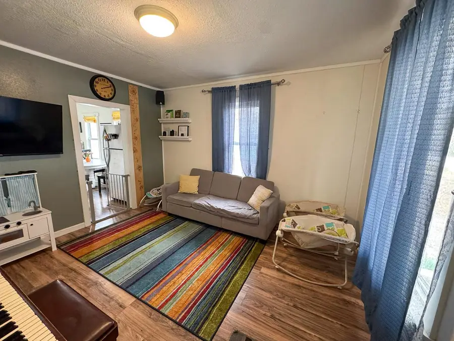 214 E Bell Avenue, Riverton, WY 82501 - #3