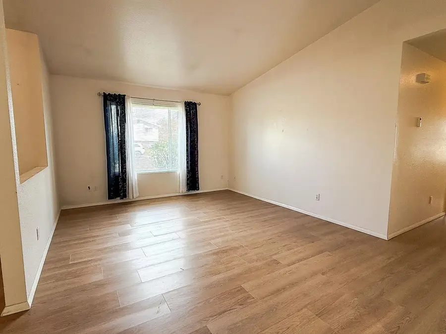 811 W Monroe Avenue, Riverton, WY 82501 - #2