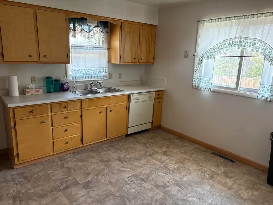 817 Yvonne Drive, Riverton, WY 82501 - #3