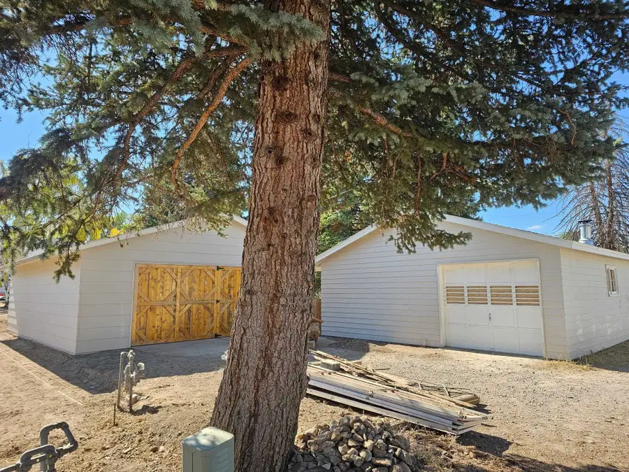 712 W Park Avenue, Riverton, WY 82501 - #3