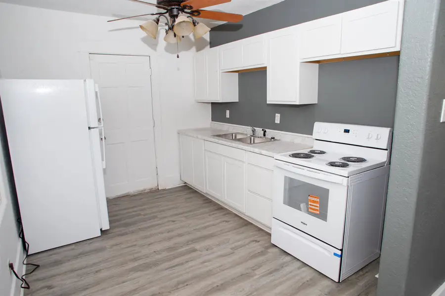 640/642 S 6th St, Worland, WY 82401 - #2