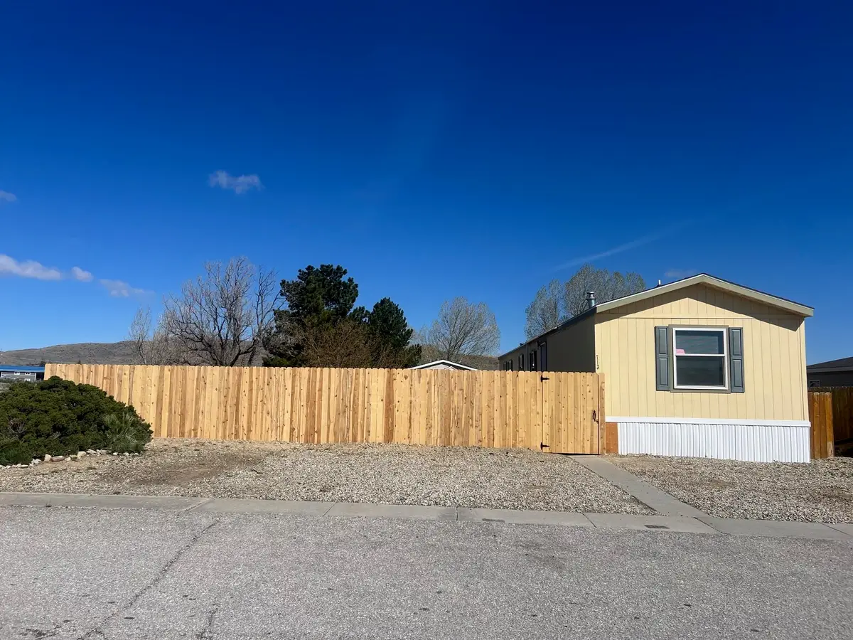 713 Apple Avenue, Rawlins, WY 82301 - #1