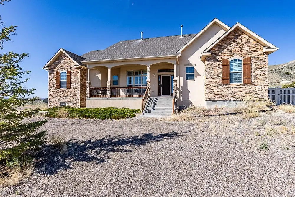 7 Beverly Hills Dr, Rock Springs, WY 82901 - #1