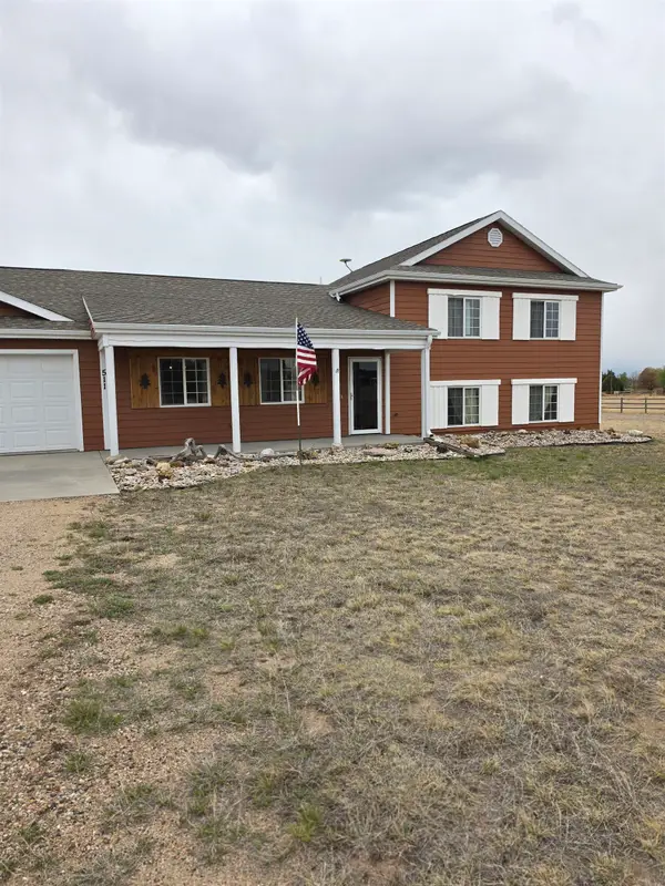 511 Valley View Drive Dr, Torrington, WY 82240