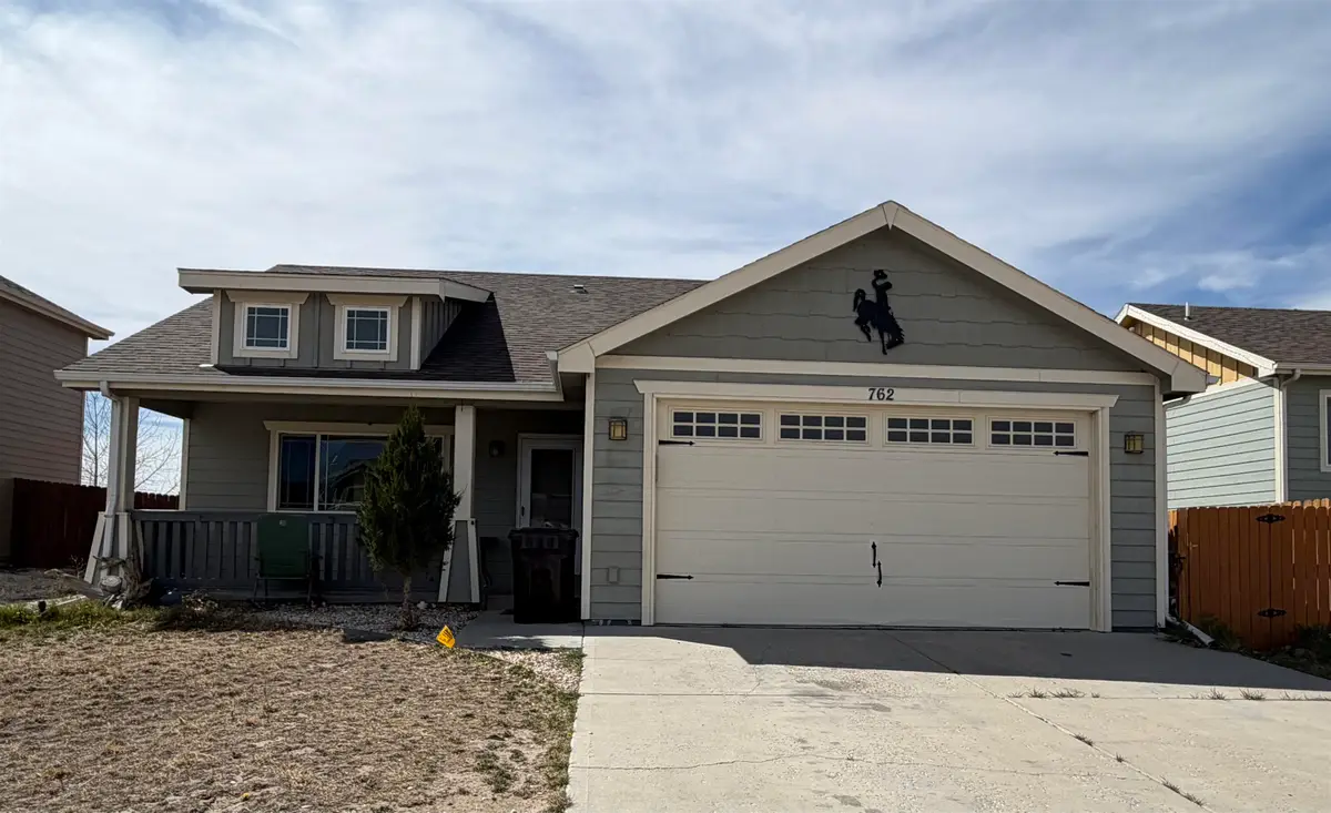 762 Whipsaw Dr, Evansville, WY 82636 - #1