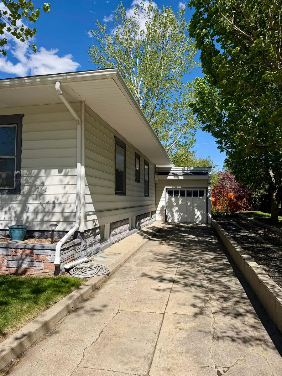 811 S Wolcott Street, Casper, WY 82601 - #3