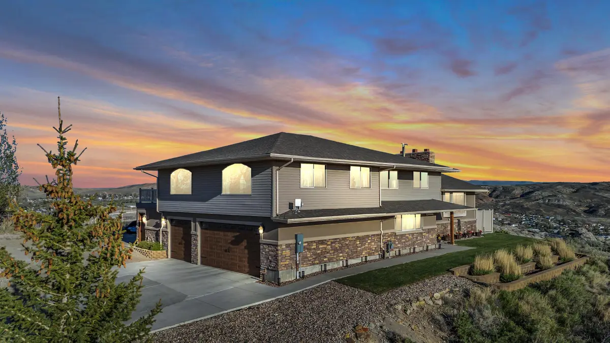 1113 Hilltop Dr, Rock Springs, WY 82901 - #1