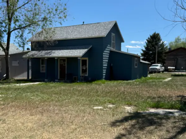 711 Amoretti Street, Thermopolis, WY 82443