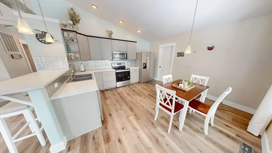 670 N 2nd Street, Lander, WY 82520 - #2