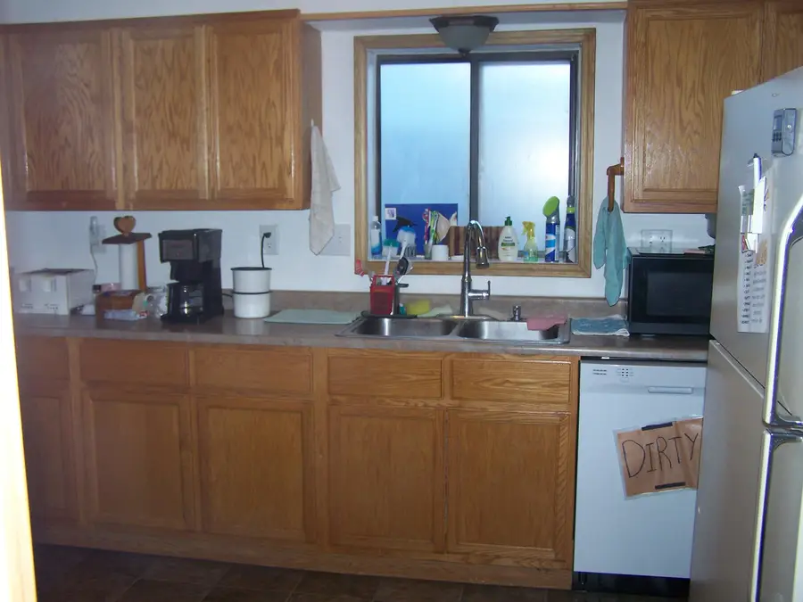 991 E Lookout Dr, Glenrock, WY 82637 - #3