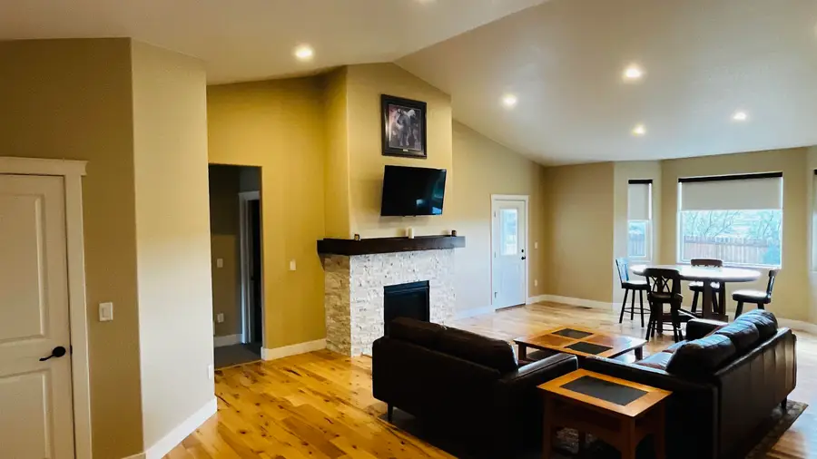6776 Rogue River Road, Casper, WY 82604 - #2
