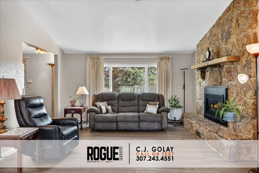 705 Rawhide Road, Evansville, WY 82636 - #3