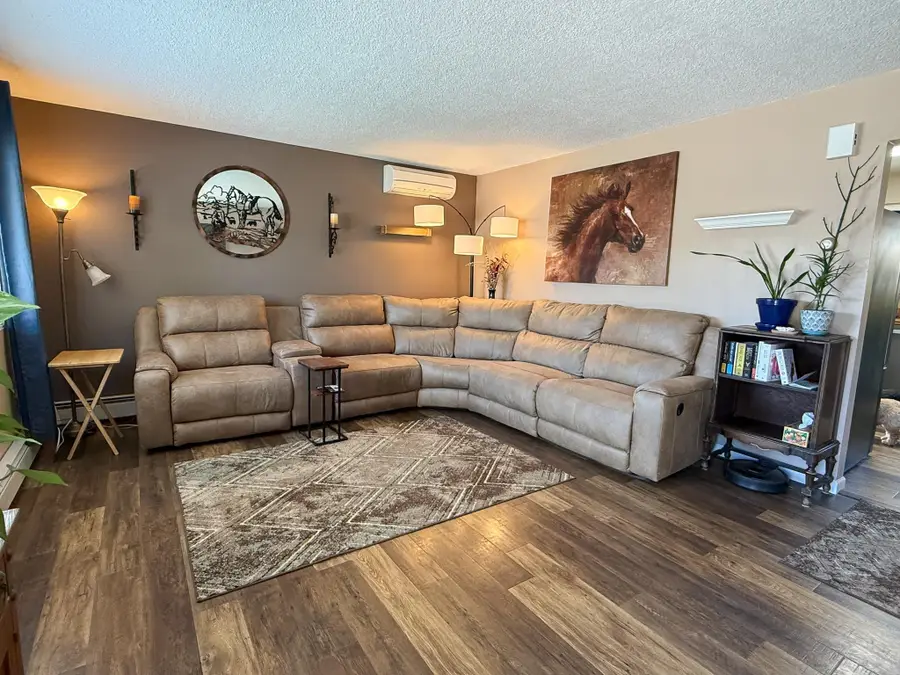 1214 E Sunset Drive, Riverton, WY 82501 - #3