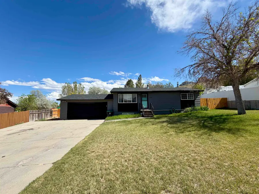 1065 Indian Hills Drive, Green River, WY 82935 - #2