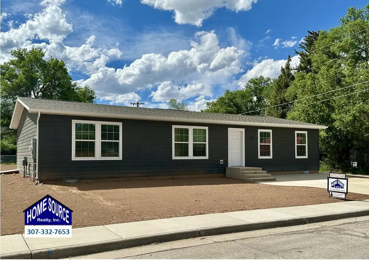 255 N 9th Street, Lander, WY 82520 - #1