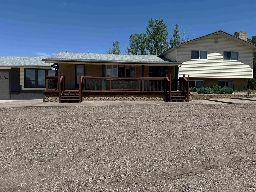 810 E 30th Avenue, Torrington, WY 82240 - #2