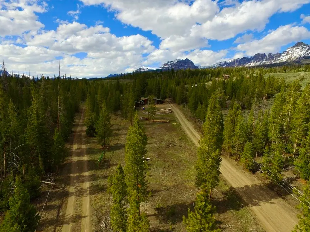 6 High Country Road, Dubois, WY 82513 - #1