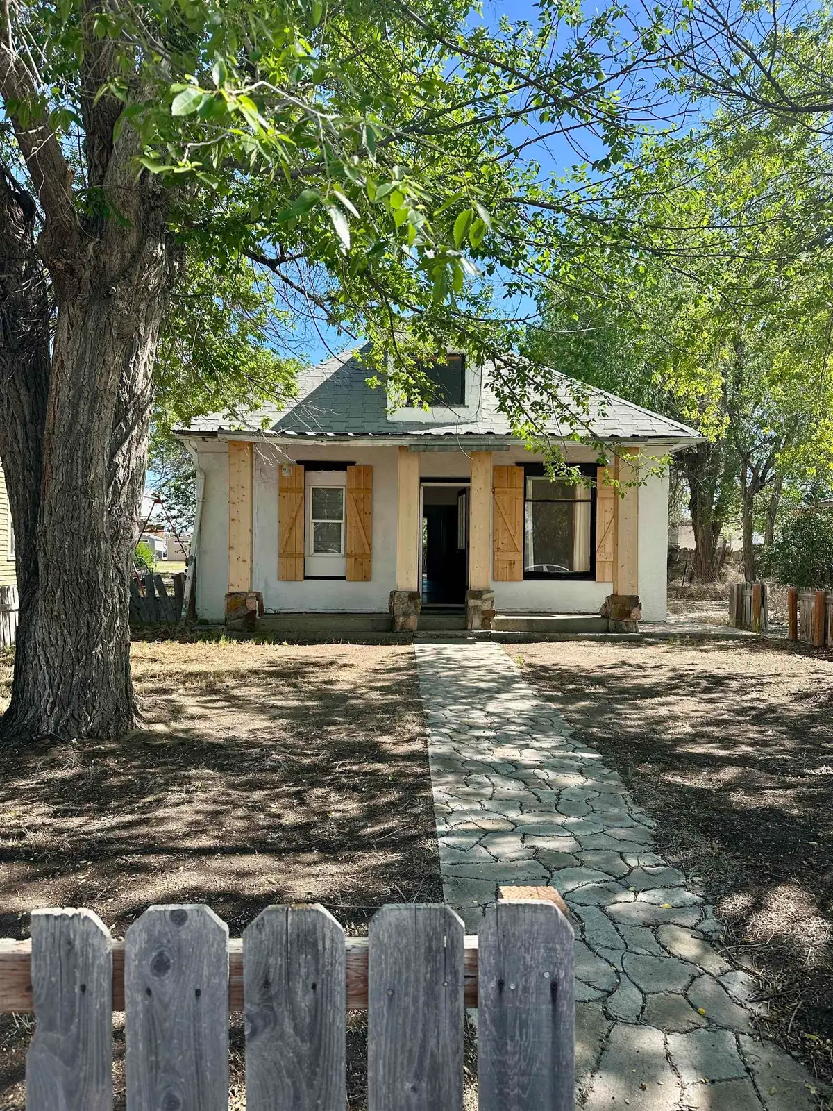 212 Robertson Avenue, Worland, WY 82401-9999 - #1