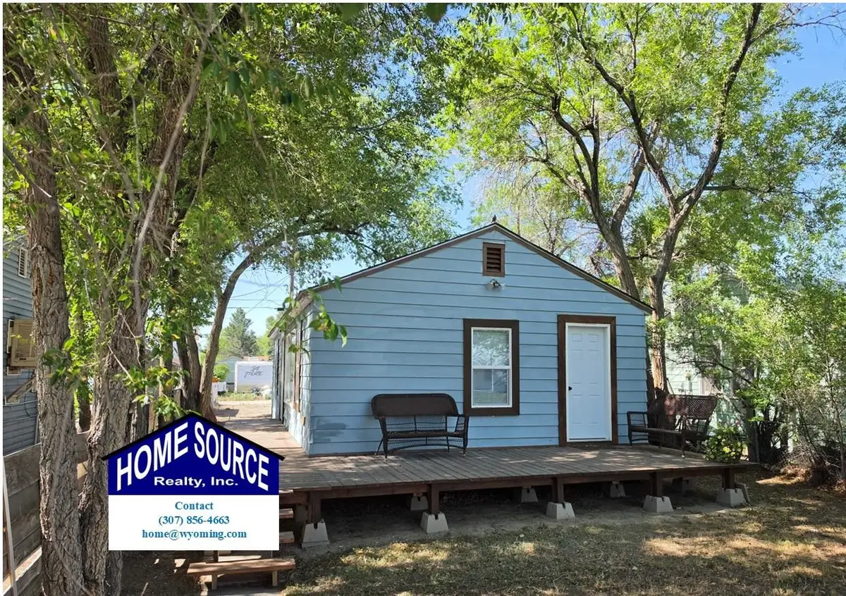 1021 E Roosevelt Avenue, Riverton, WY 82501 - #1