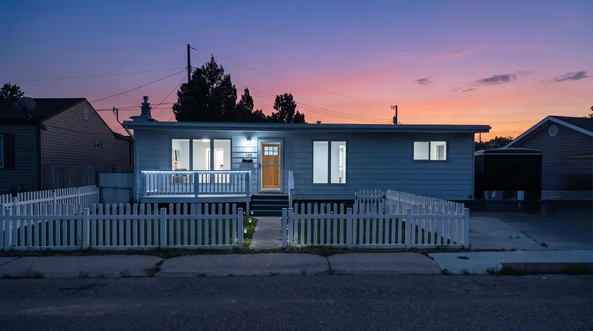 109 Bellview Dr, Rock Springs, WY 82901 - #1