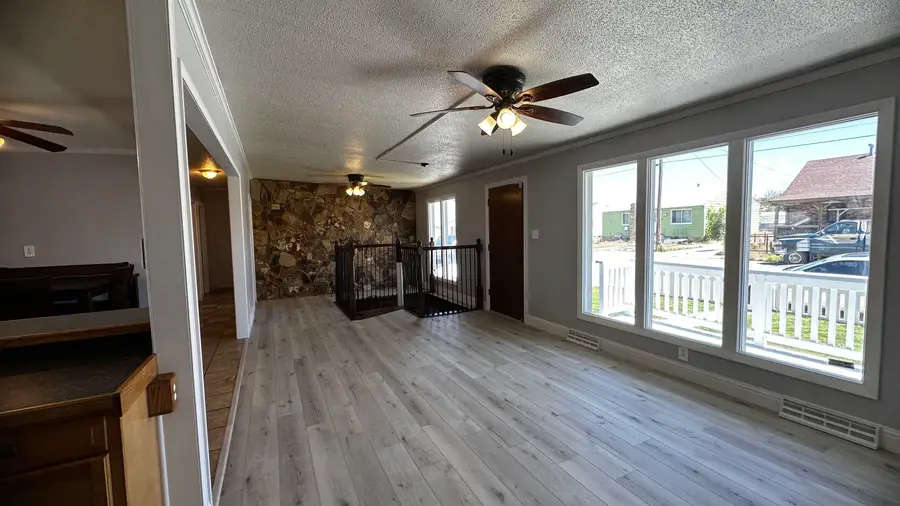 109 Bellview Dr, Rock Springs, WY 82901 - #3