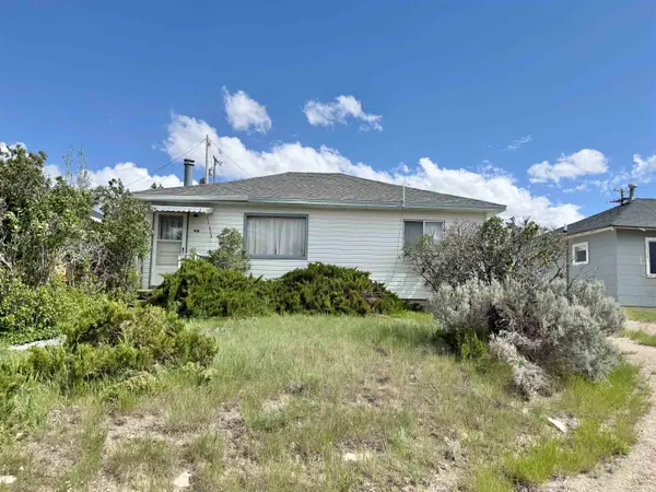 418 Carbon Street, Kemmerer, WY 83101