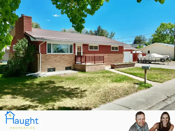 1102 Hamilton Street, Douglas, WY 82633