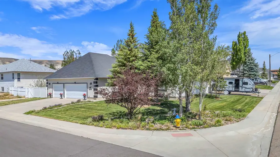 2507 Cripple Creek Dr, Rock Springs, WY 82901 - #3