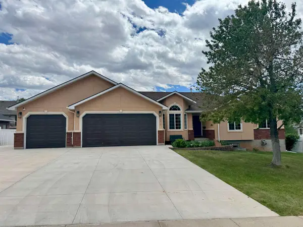 3310 Hayford Avenue, Laramie, WY 82072