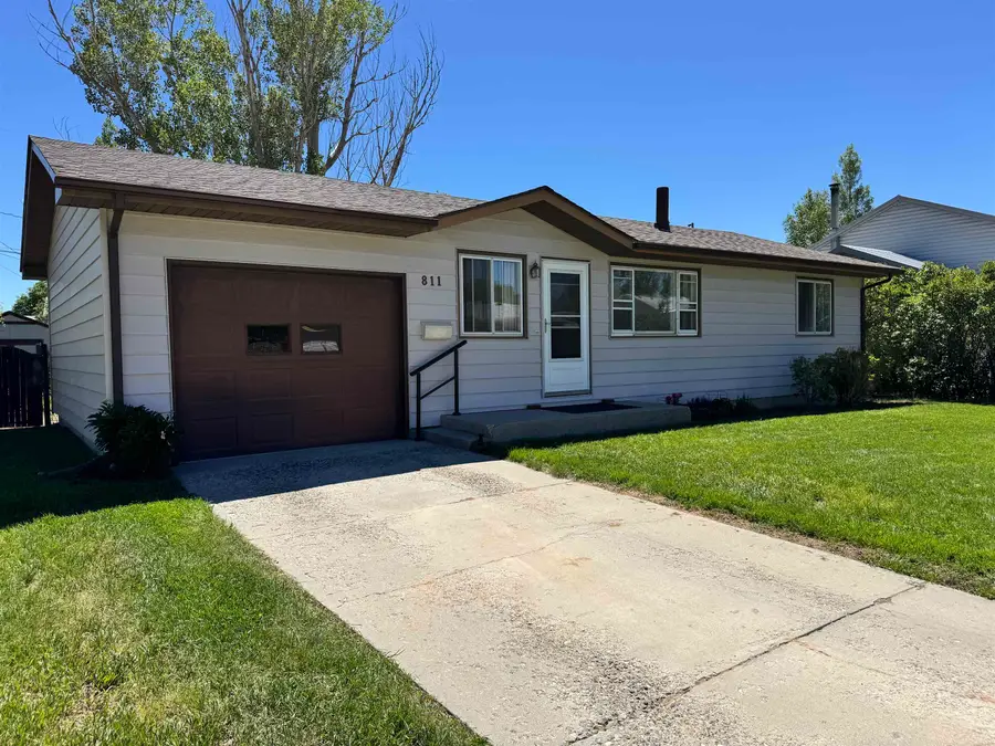 811 Rose Marie Dr, Riverton, WY 82501 - #2