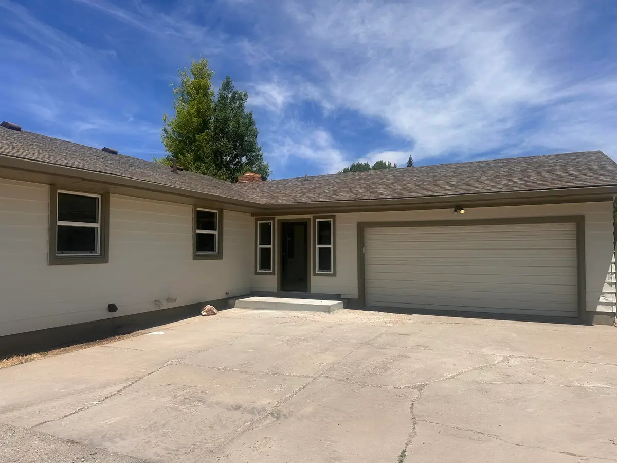 17 Frontier St, Diamondville, WY 83116 - #1