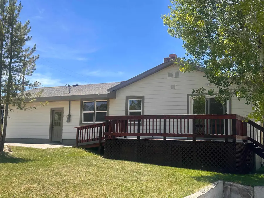 17 Frontier St, Diamondville, WY 83116 - #3