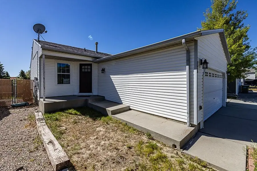 125 Magnolia Circle, Rock Springs, WY 82901 - #2