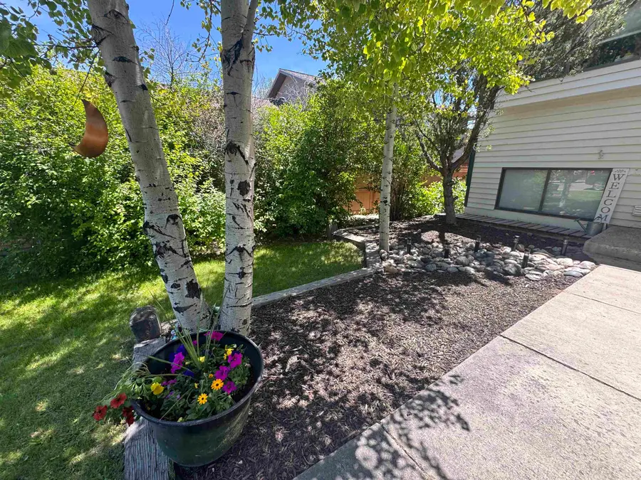 3815 Tam O-Shanter, Riverton, WY 82501 - #2