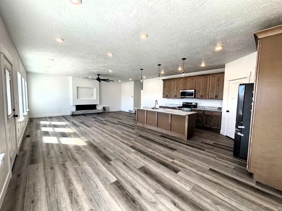 671 Memory, Green River, WY 82935 - #3