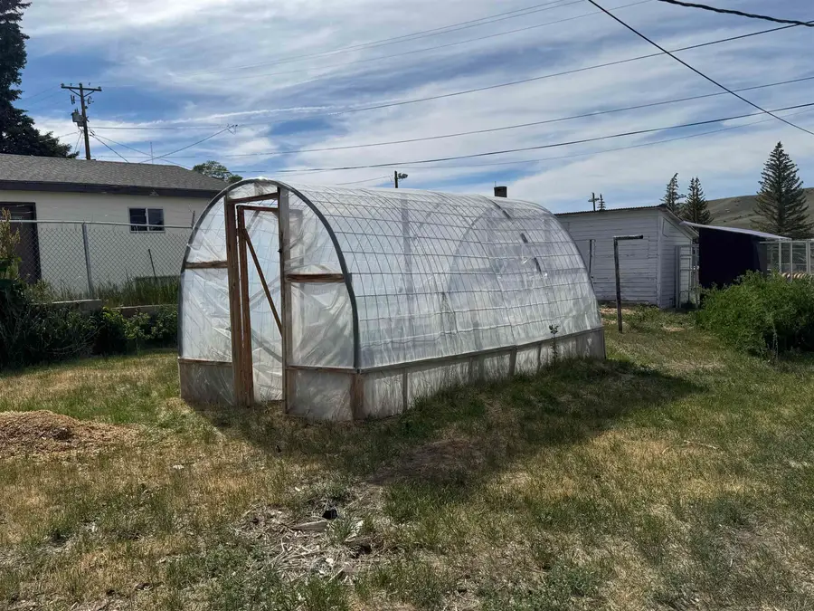 309 Ruby St, Kemmerer, WY 83101 - #2