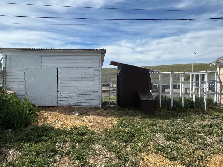 309 Ruby St, Kemmerer, WY 83101 - #3