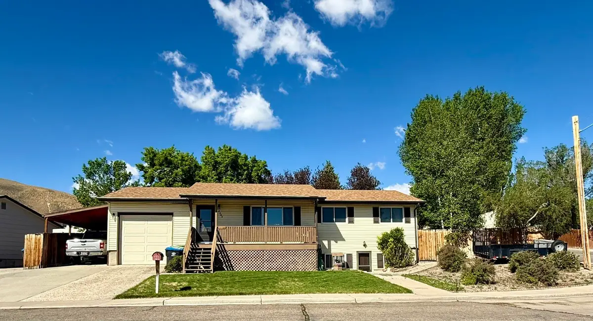 2305 New Hampshire Street, Green River, WY 82935-6213 - #1