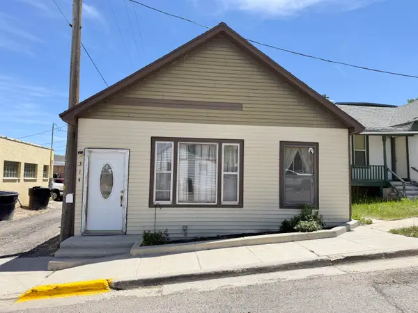 314 Topaz St, Kemmerer, WY 83101