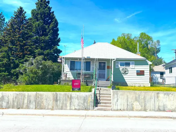 317 Pine Avenue, Kemmerer, WY 83101