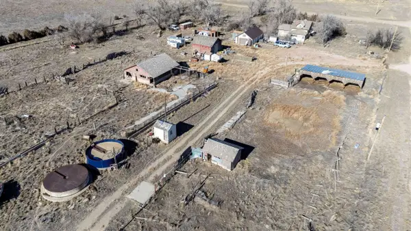 4686 Road 37, Yoder, WY 82244