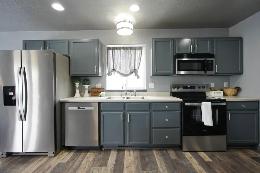 118 Bow Street, Douglas, WY 82633 - #3