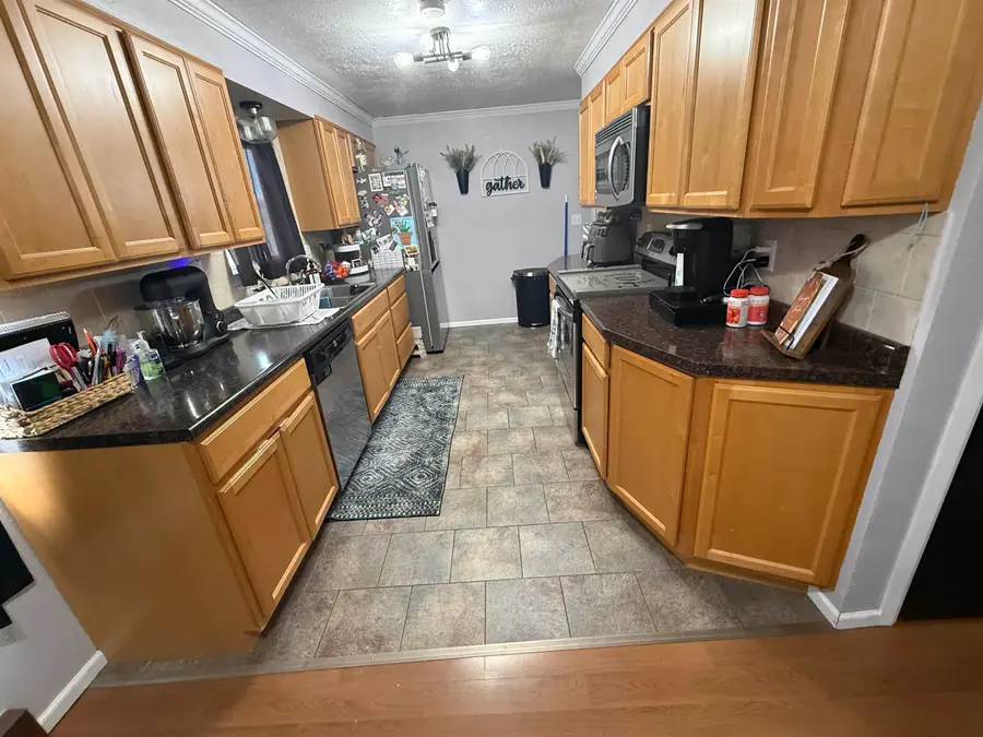 421 E Miller Street, Rawlins, WY 82301 - #2